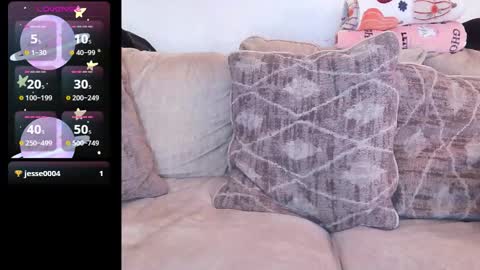 Dazeddesty  online show from November 1, 2025, 8:44 pm