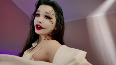 Natsumi online show from October 31, 2025, 4:57 am