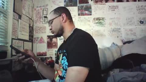 Snapshot of dbeamon92 chatting on April 19, 2026, 1:43 pm dbeamon92 online show from April 19, 2026, 1:43 pm