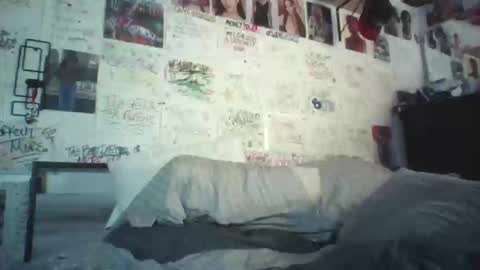 Snapshot of dbeamon92 chatting on April 28, 2026, 2:27 am dbeamon92 online show from April 28, 2026, 2:27 am