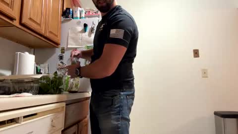 Snapshot of dblum75 chatting on January 13, 2026, 1:11 am dblum75 online show from January 13, 2026, 1:11 am