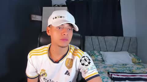 dcollins_ online show from October 15, 2025, 1:28 am