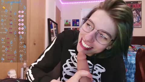 Rat online show from January 8, 2025, 8:07 pm