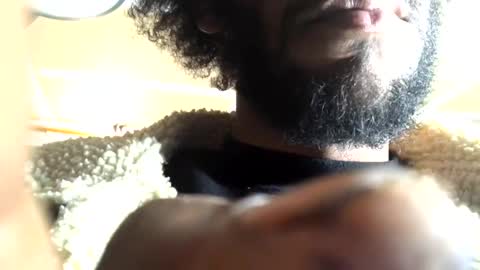 dealwithit805747 online show from March 3, 2025, 9:11 am