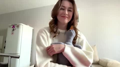 Snapshot of deandrasankowski chatting on January 13, 2026, 10:20 am Elsa online show from January 13, 2026, 10:20 am