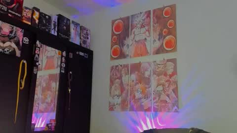    online show from October 23, 2025, 7:01 pm