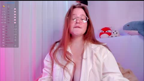 Snapshot of debbiewood chatting on December 8, 2024, 8:20 am DeboraDebbieDee online show from December 8, 2024, 8:20 am