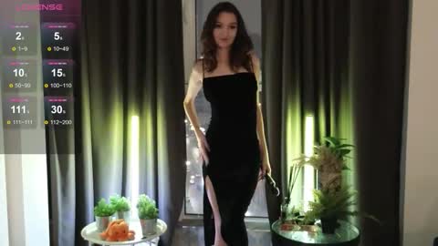 Snapshot of debihenks chatting on November 26, 2025, 5:47 pm Eva online show from November 26, 2025, 5:47 pm