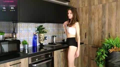 Snapshot of debihenks chatting on February 3, 2026, 5:18 pm Eva online show from February 3, 2026, 5:18 pm