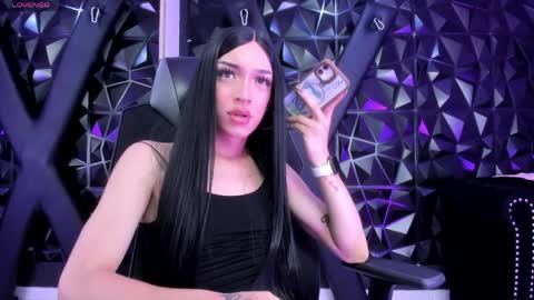 DeboraCooper online show from May 6, 2026, 2:08 am