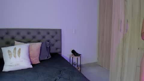 deborah_collins1 online show from November 7, 2025, 7:36 pm