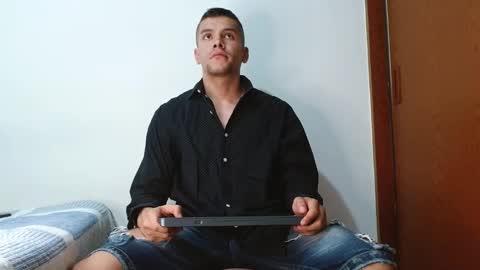 Snapshot of deconrios chatting on March 5, 2025, 2:46 am Santiago online show from March 5, 2025, 2:46 am