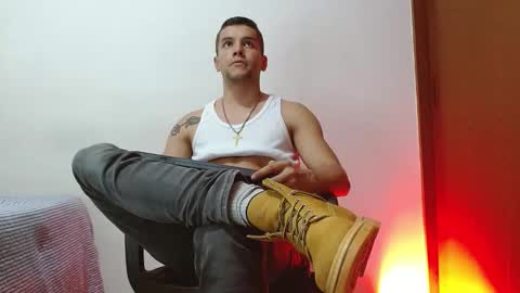 Snapshot of deconrios chatting on March 11, 2025, 11:59 pm Santiago online show from March 11, 2025, 11:59 pm