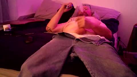 decoyx5o5 online show from February 18, 2026, 3:13 am