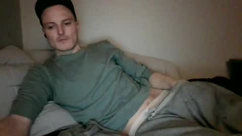 Snapshot of dee4dayz19 chatting on February 16, 2025, 5:26 am Dee4dayz online show from February 16, 2025, 5:26 am