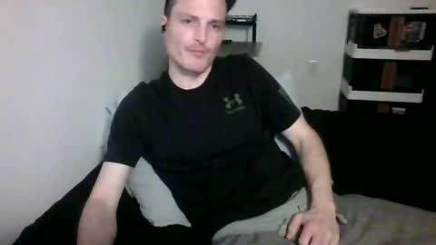 Snapshot of dee4dayz19 chatting on December 18, 2025, 1:22 am Dee4dayz online show from December 18, 2025, 1:22 am