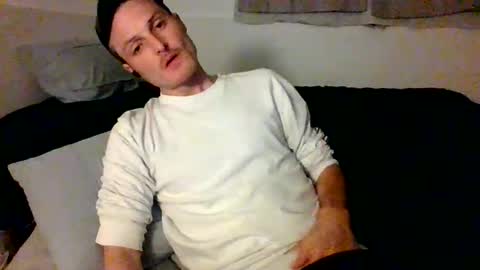 Snapshot of dee4dayz19 chatting on June 11, 2026, 2:00 am Dee4dayz online show from June 11, 2026, 2:00 am