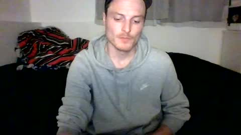 Snapshot of dee4dayz19 chatting on July 3, 2026, 1:56 am Dee4dayz online show from July 3, 2026, 1:56 am