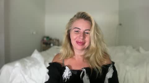 deean12 online show from February 7, 2026, 8:01 pm