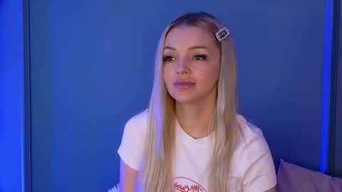 DeeaVIP online show from February 16, 2026, 5:47 am