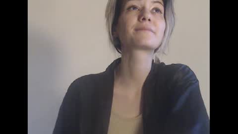 Deelightfull online show from January 4, 2025, 12:38 pm