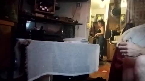 nik and cherry online show from December 27, 2024, 5:09 am