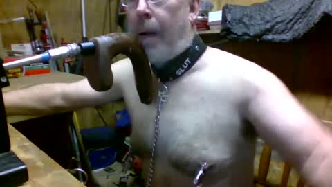 Snapshot of deepthroat227 chatting on March 3, 2025, 8:32 pm Deepthroat My Big Dildos online show from March 3, 2025, 8:32 pm