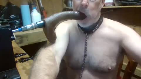 Snapshot of deepthroat227 chatting on October 16, 2025, 11:44 am Deepthroat My Big Dildos online show from October 16, 2025, 11:44 am