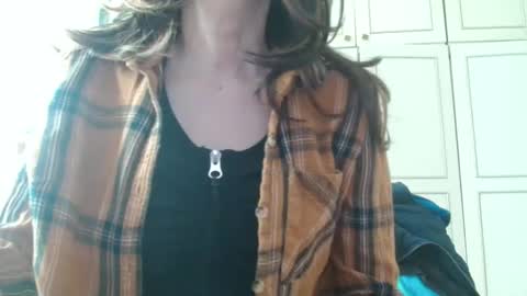 KamiDevi online show from April 9, 2026, 2:55 pm