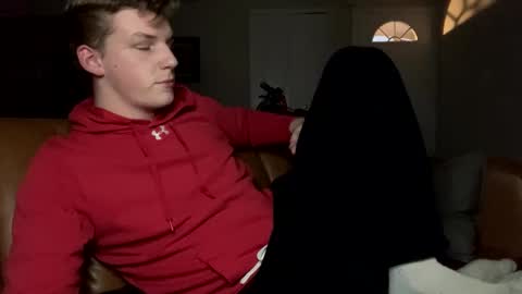 Snapshot of deeyungguy chatting on December 11, 2024, 9:34 pm more content and goodies online show from December 11, 2024, 9:34 pm