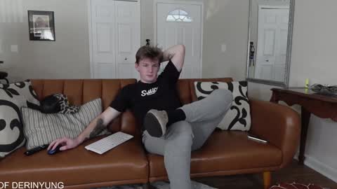 Snapshot of deeyungguy chatting on February 7, 2025, 7:06 pm more content and goodies online show from February 7, 2025, 7:06 pm