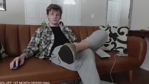 Snapshot of deeyungguy chatting on February 14, 2025, 7:02 pm more content and goodies online show from February 14, 2025, 7:02 pm