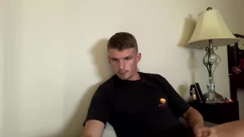 Snapshot of deeyungguy chatting on September 9, 2025, 7:35 pm more content and goodies online show from September 9, 2025, 7:35 pm