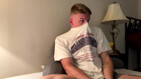 Snapshot of deeyungguy chatting on September 17, 2025, 7:37 pm more content and goodies online show from September 17, 2025, 7:37 pm