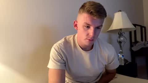 Snapshot of deeyungguy chatting on October 1, 2025, 11:16 am more content and goodies online show from October 1, 2025, 11:16 am