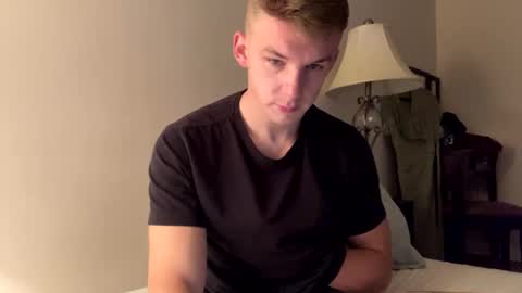 Snapshot of deeyungguy chatting on October 13, 2025, 11:21 am more content and goodies online show from October 13, 2025, 11:21 am