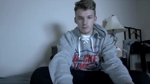 Snapshot of deeyungguy chatting on November 10, 2025, 12:15 pm more content and goodies online show from November 10, 2025, 12:15 pm