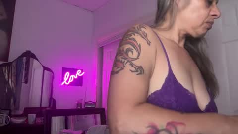 Snapshot of degeneratesaint chatting on October 3, 2025, 12:29 am Tori online show from October 3, 2025, 12:29 am