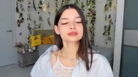 DegreeOfSincerity online show from November 5, 2025, 1:27 am