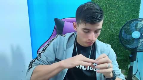 DEIBY online show from February 8, 2025, 1:22 am