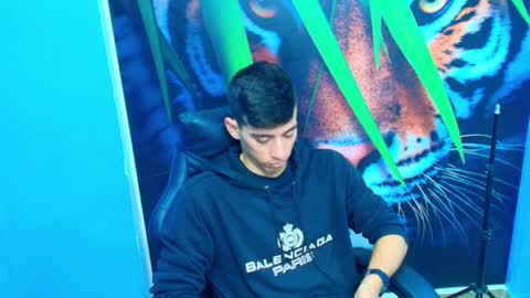 DEIBY online show from September 19, 2025, 6:08 pm