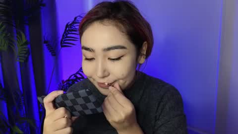 Snapshot of deiri_destiny chatting on December 12, 2024, 6:25 am sexy bimbo little kitty asian misstress quen princes sexy girl you can just call me pleasure online show from December 12, 2024, 6:25 am