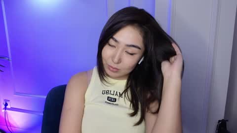 Snapshot of deiri_destiny chatting on December 17, 2024, 9:39 am sexy bimbo little kitty asian misstress quen princes sexy girl you can just call me pleasure online show from December 17, 2024, 9:39 am