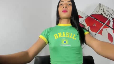 deisyhot23 online show from March 29, 2026, 5:29 am