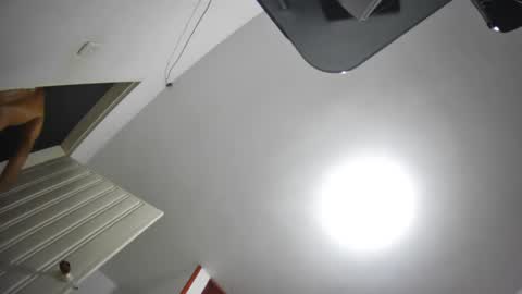 Snapshot of deividellobo chatting on February 21, 2025, 5:13 am deividellobo online show from February 21, 2025, 5:13 am