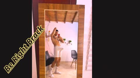 Snapshot of deivy_gram chatting on December 5, 2024, 5:06 pm DEIVY online show from December 5, 2024, 5:06 pm
