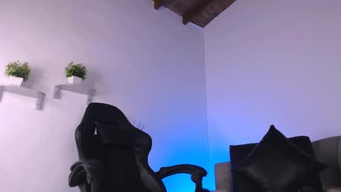 Snapshot of deivy_gram chatting on January 29, 2025, 5:35 pm DEIVY online show from January 29, 2025, 5:35 pm