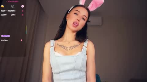 Hello everyone Im Tessa Make yourself comfortable. Were going to have fun together  online show from November 26, 2025, 8:04 am