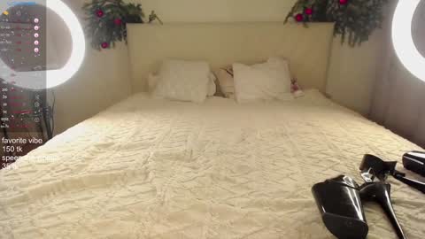 Dia online show from December 30, 2024, 10:01 pm