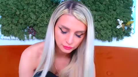 Snapshot of deliciaalove chatting on February 11, 2026, 8:03 pm deliciaalove online show from February 11, 2026, 8:03 pm